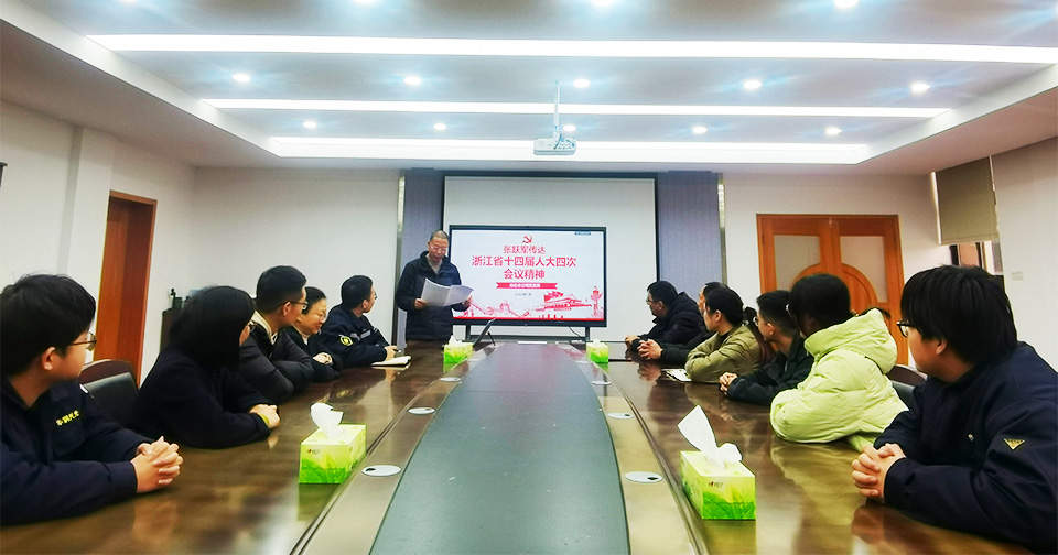 省人大代表张跃军深入职工群体传达省、市人大会议精神