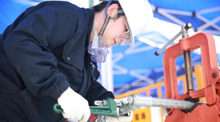 遇到问题当然往前冲！ 这个“首席工人”是00后